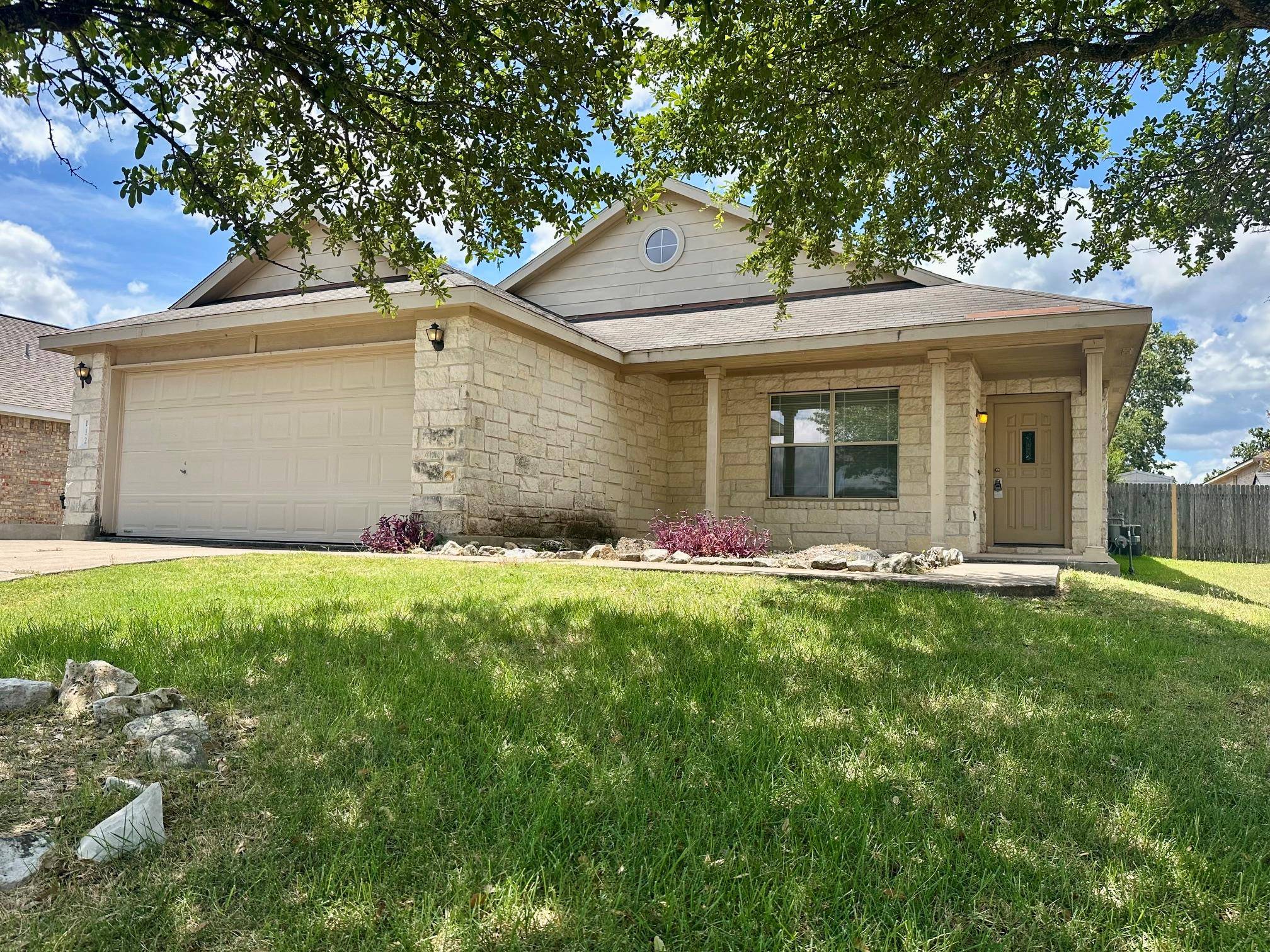 112 Cowboy CV, Kyle, TX 78640