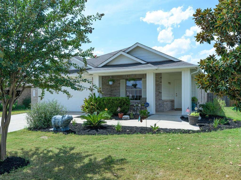 106 S Creek Bend DR, Hutto, TX 78634