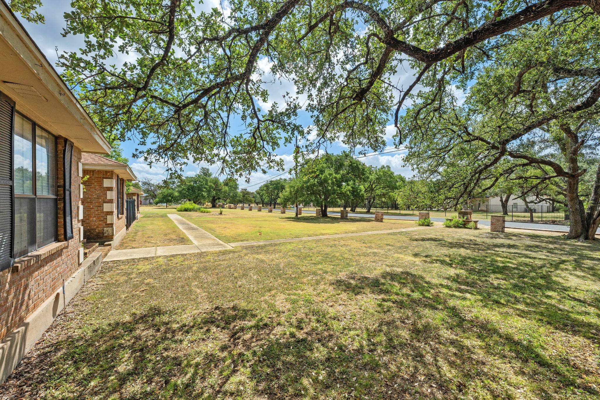 2852 Cedar Hollow RD, Georgetown, TX 78628