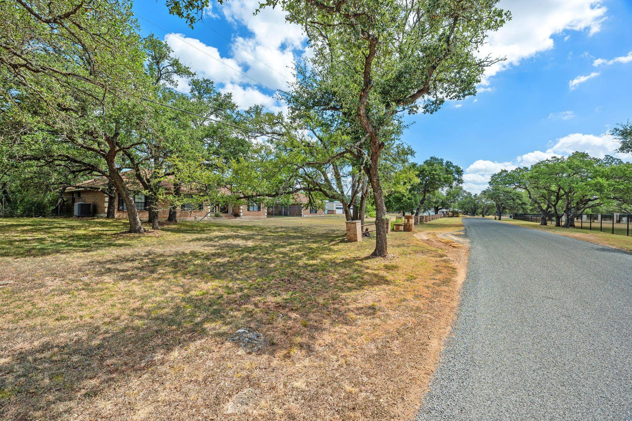 2852 Cedar Hollow RD, Georgetown, TX 78628