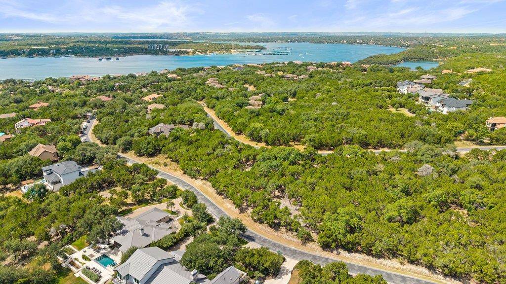 17609 Regatta View DR, Jonestown, TX 78645