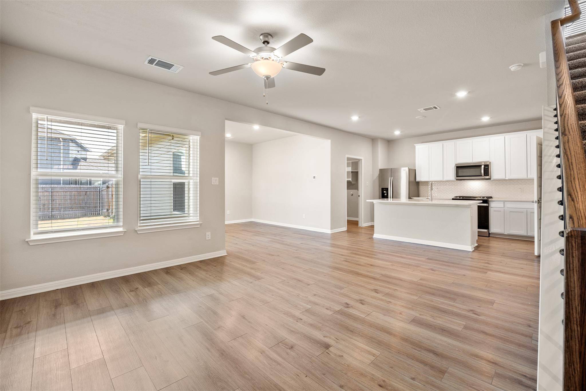 202 Fairmeadow Downs DR, Hutto, TX 78634