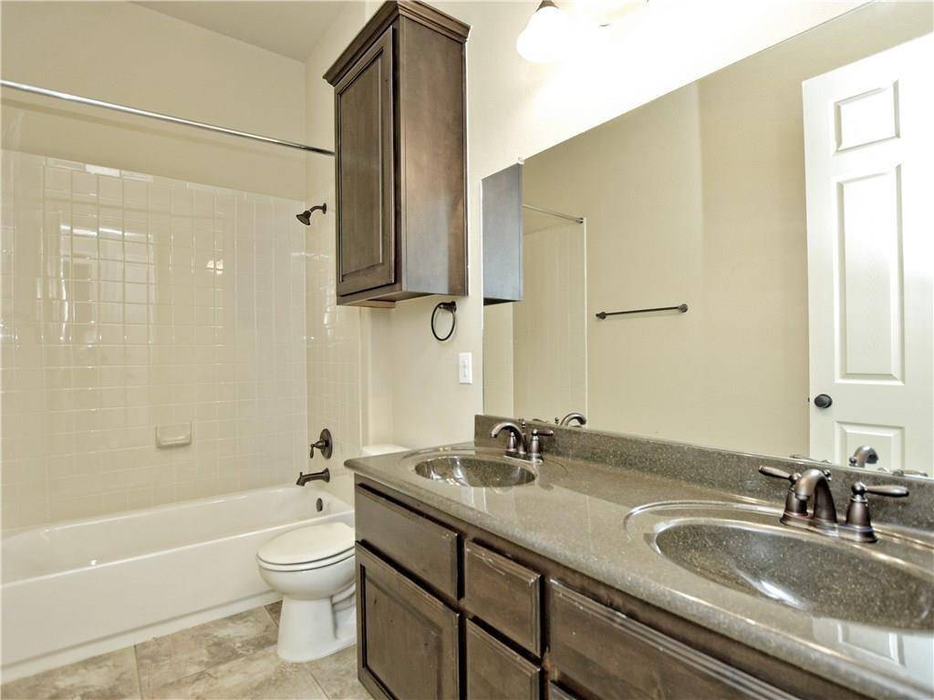 120 W Adelanta PL, Round Rock, TX 78681