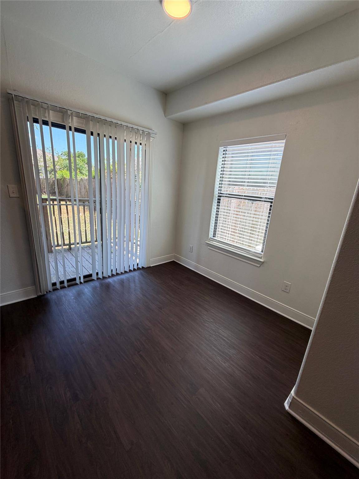 146 Mauna Kea LN #B, Bastrop, TX 78602