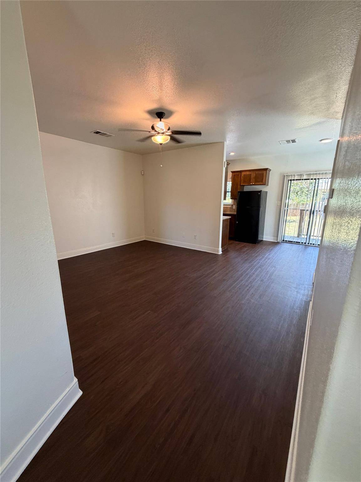 146 Mauna Kea LN #B, Bastrop, TX 78602