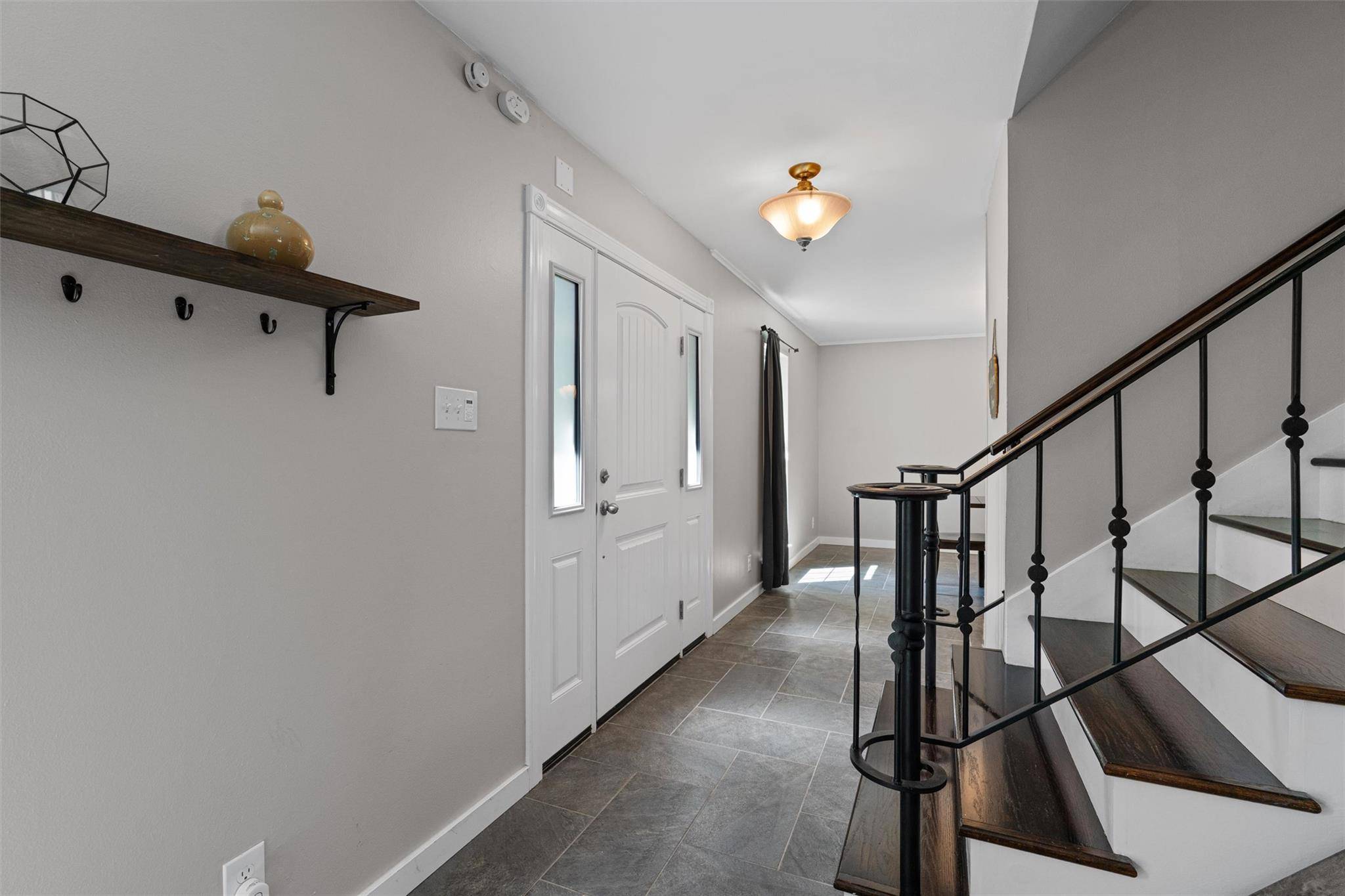 8300 Grayledge DR, Austin, TX 78753