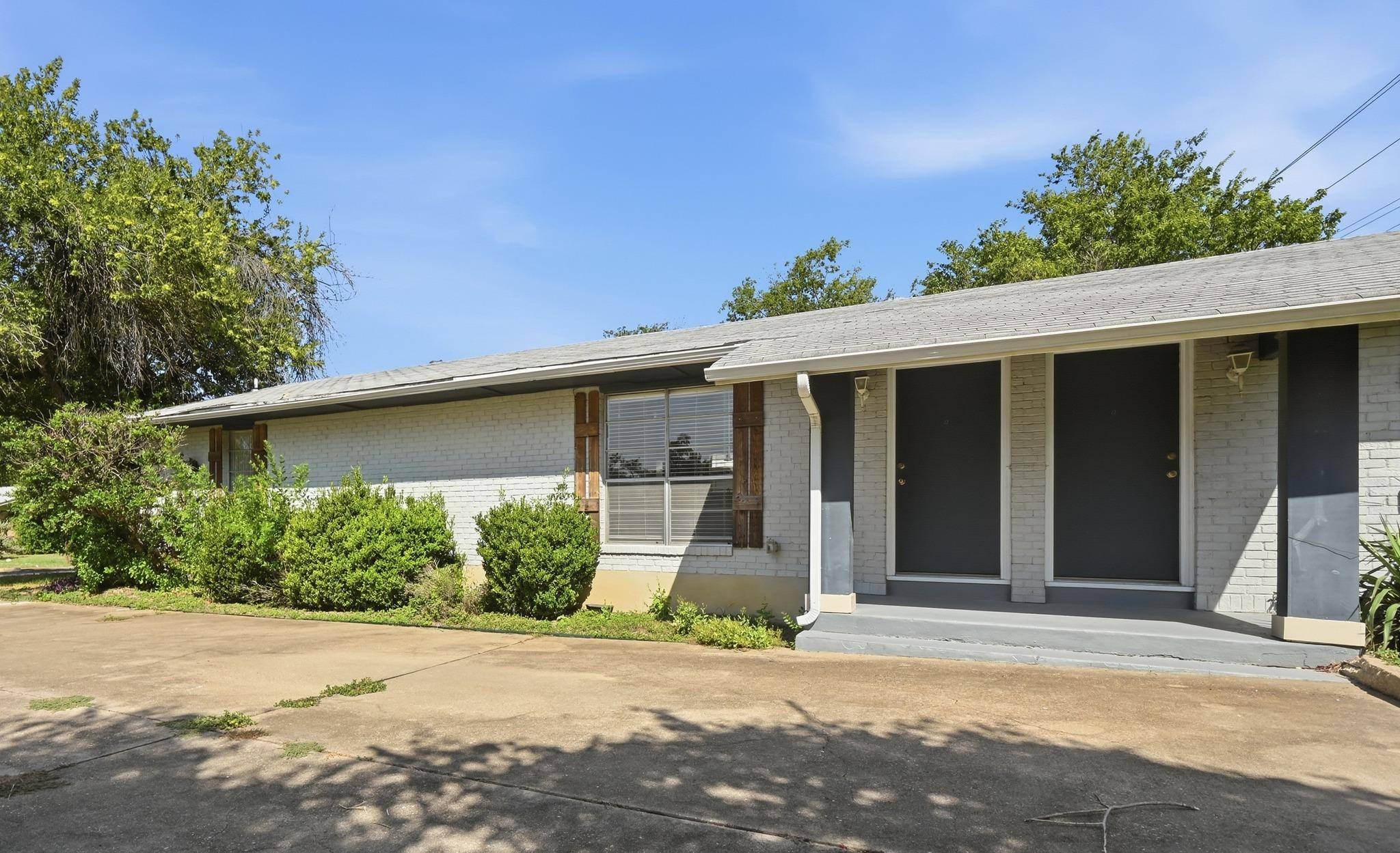 2712 Saint Edwards CIR #B, Austin, TX 78704