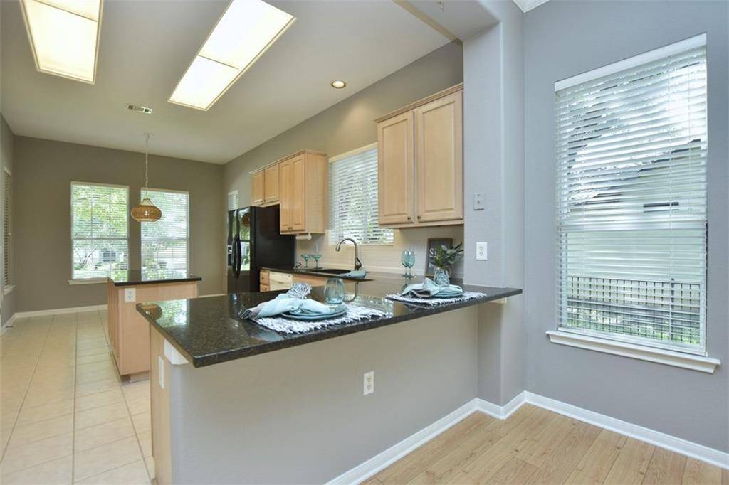 194 Whispering Wind DR, Georgetown, TX 78633
