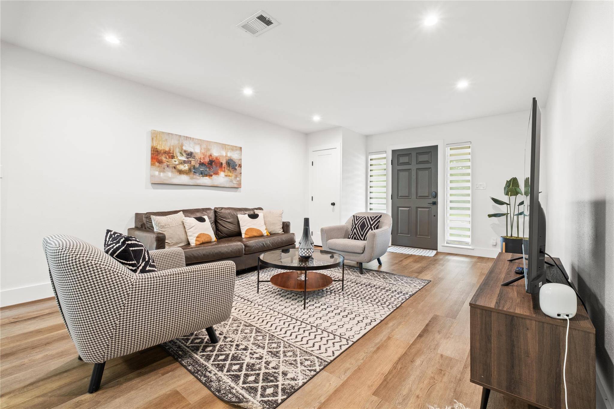 2107 Colfax Ave, Austin, TX 78757