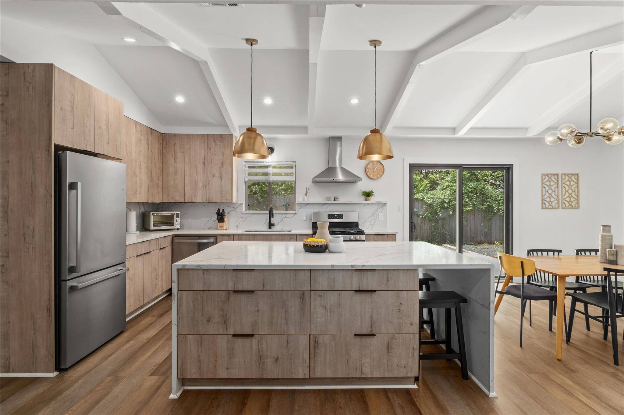 2107 Colfax Ave, Austin, TX 78757