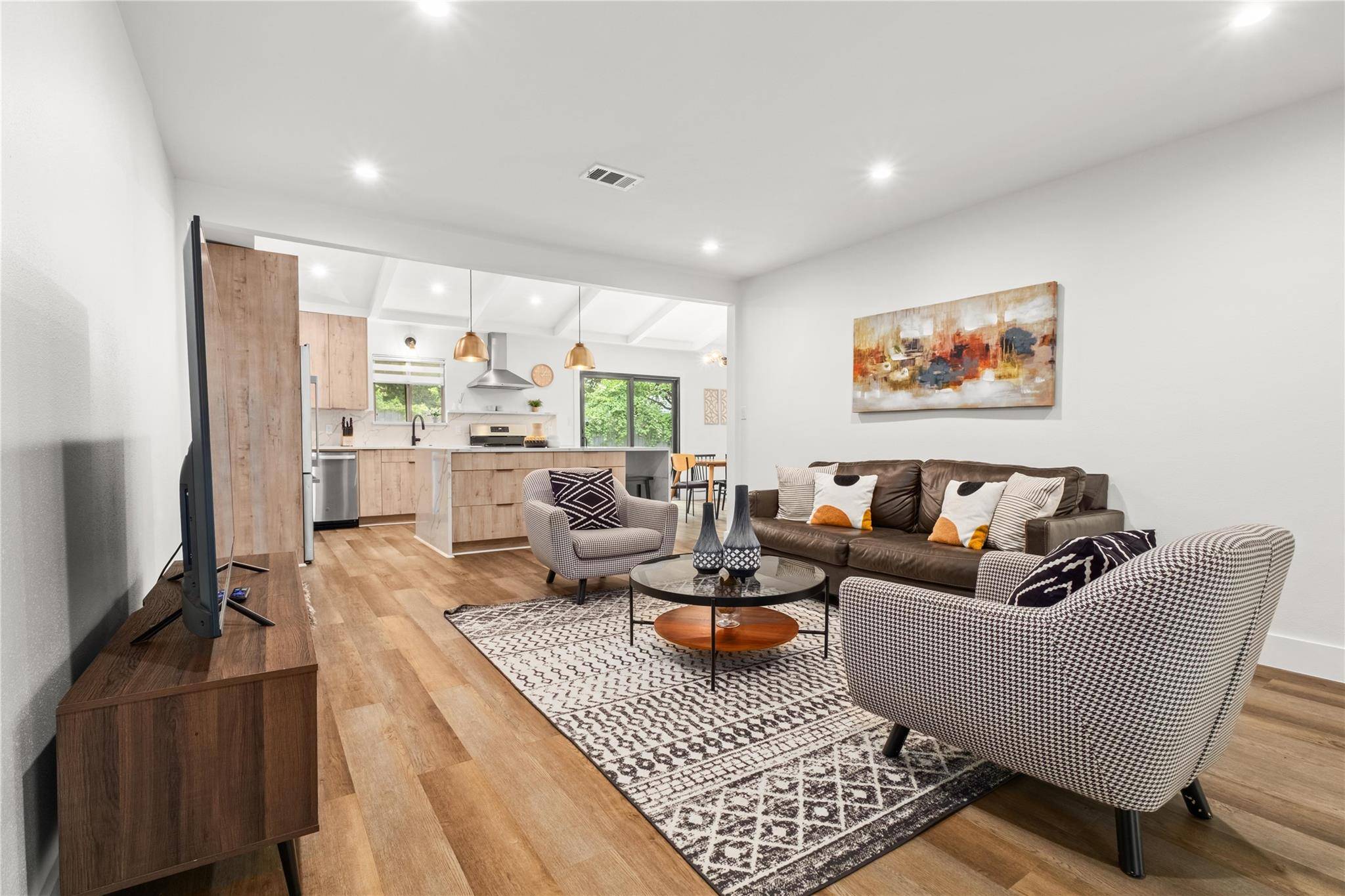 2107 Colfax Ave, Austin, TX 78757