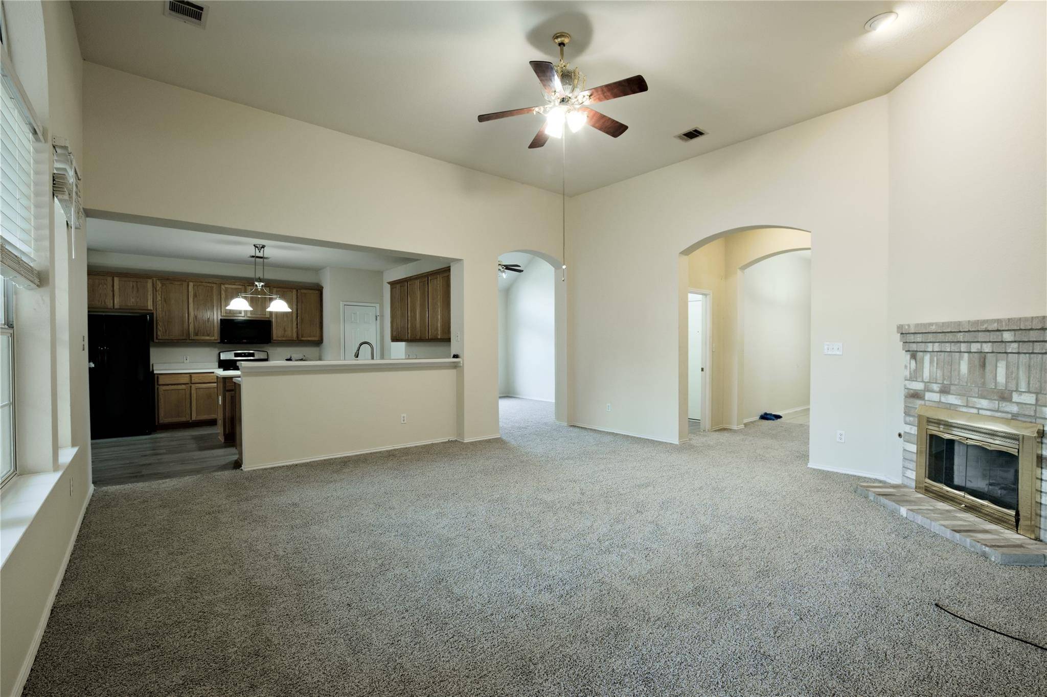 704 Thrush DR, Leander, TX 78641