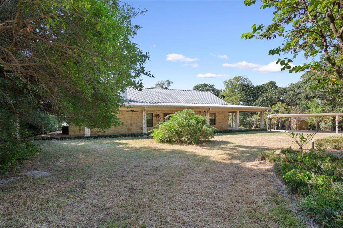 860 Lcr 794, Groesbeck, TX 76642