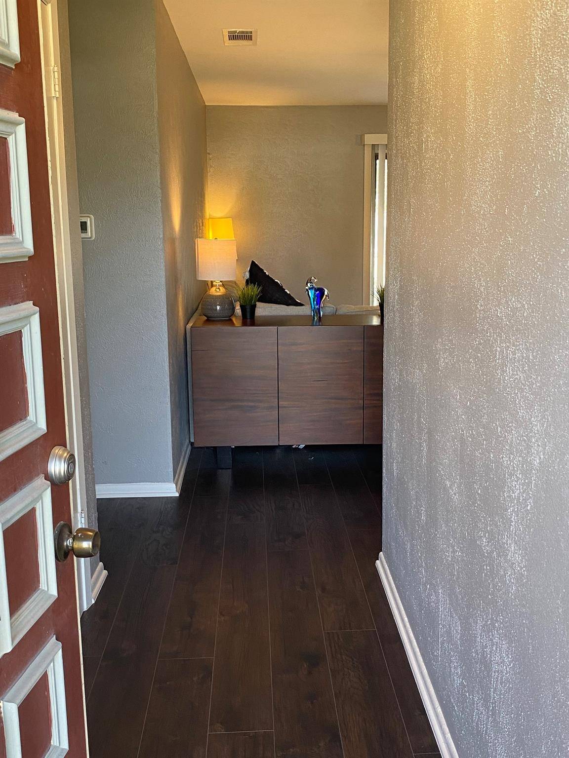 1305 E Main ST, Round Rock, TX 78664