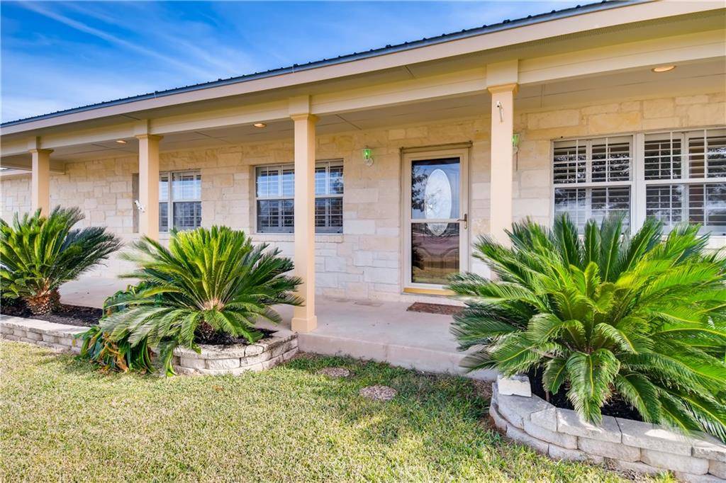 201 Tucek RD, Taylor, TX 76574