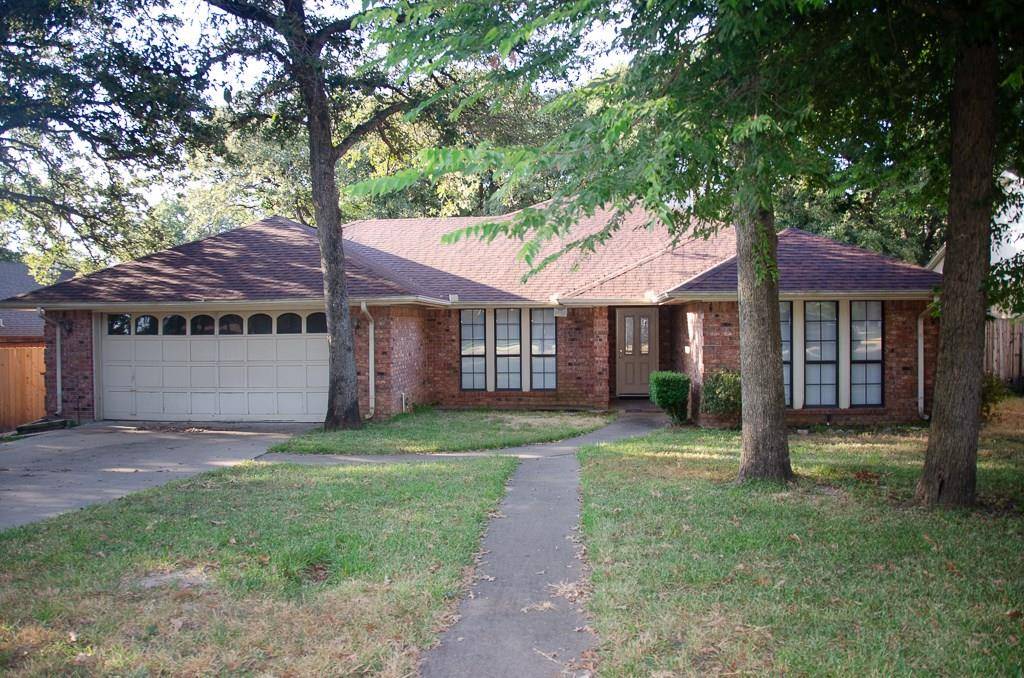 1903 Highland Ave, Rockdale, TX 76567