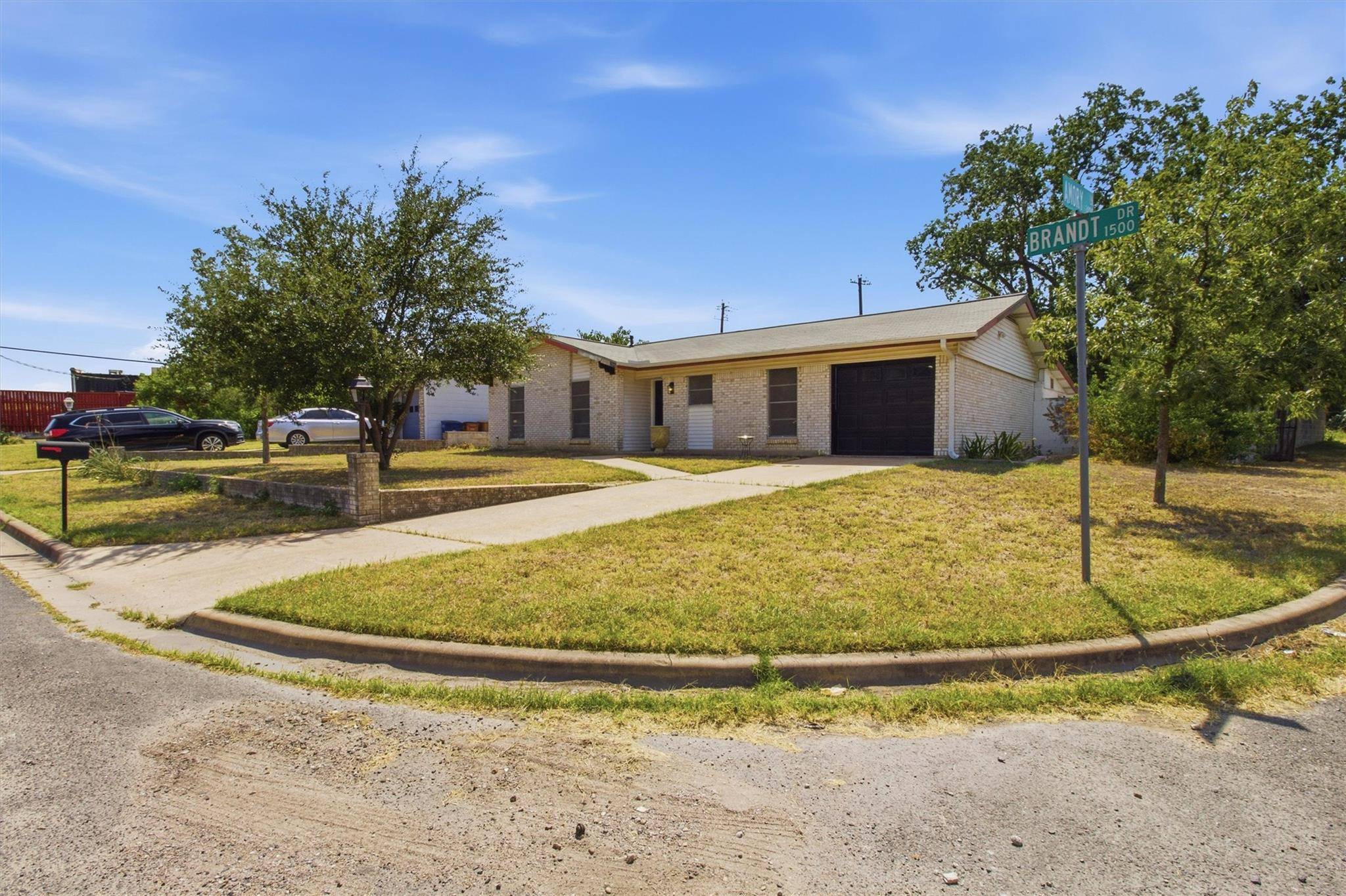 1500 Brandt DR, Austin, TX 78742