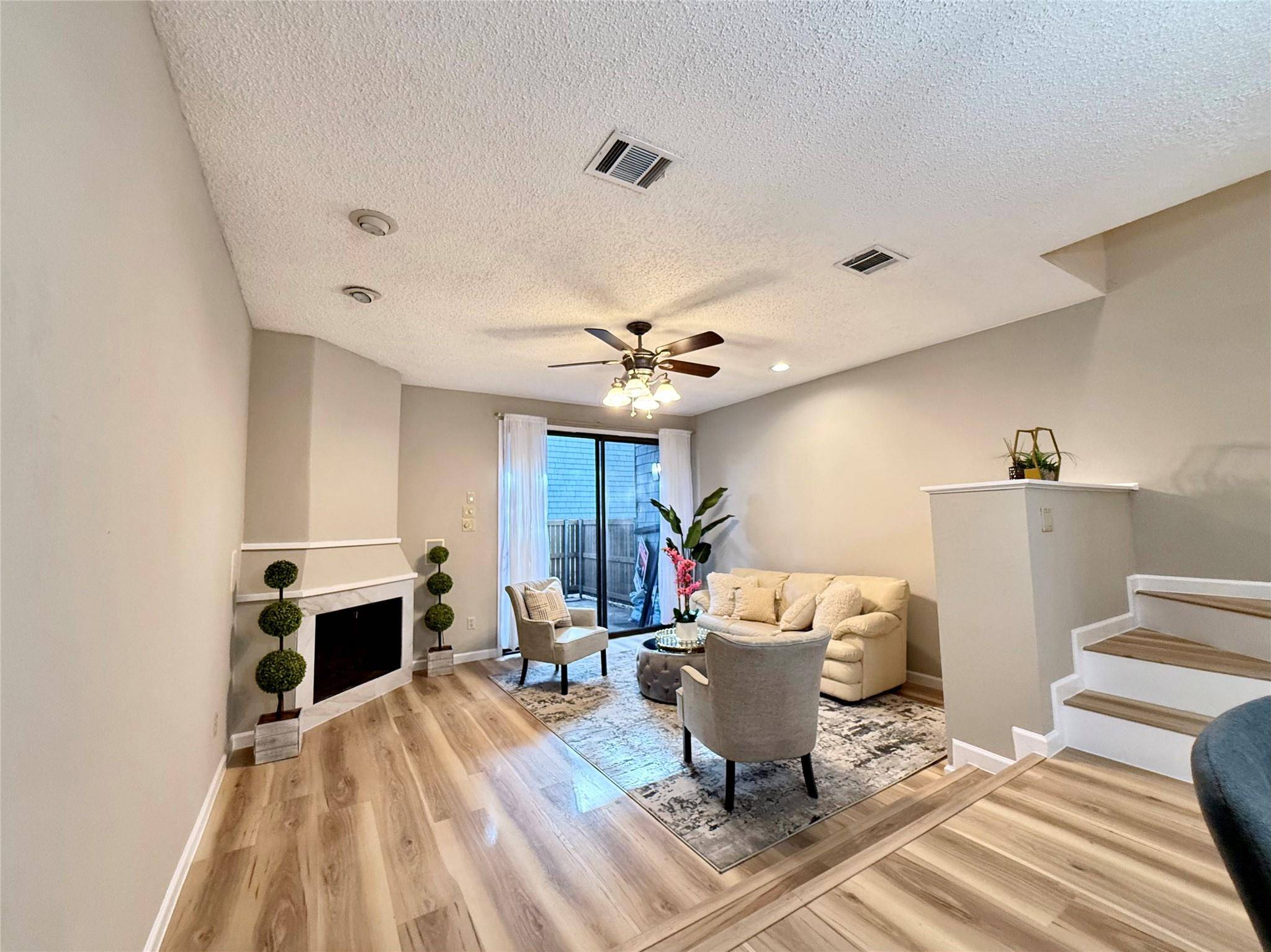 7122 Wood Hollow DR #106, Austin, TX 78731
