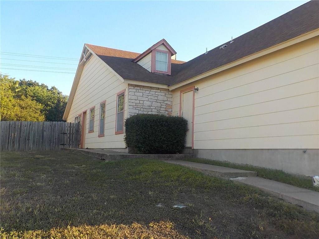 523 Cutty TRL #A, Lakeway, TX 78734
