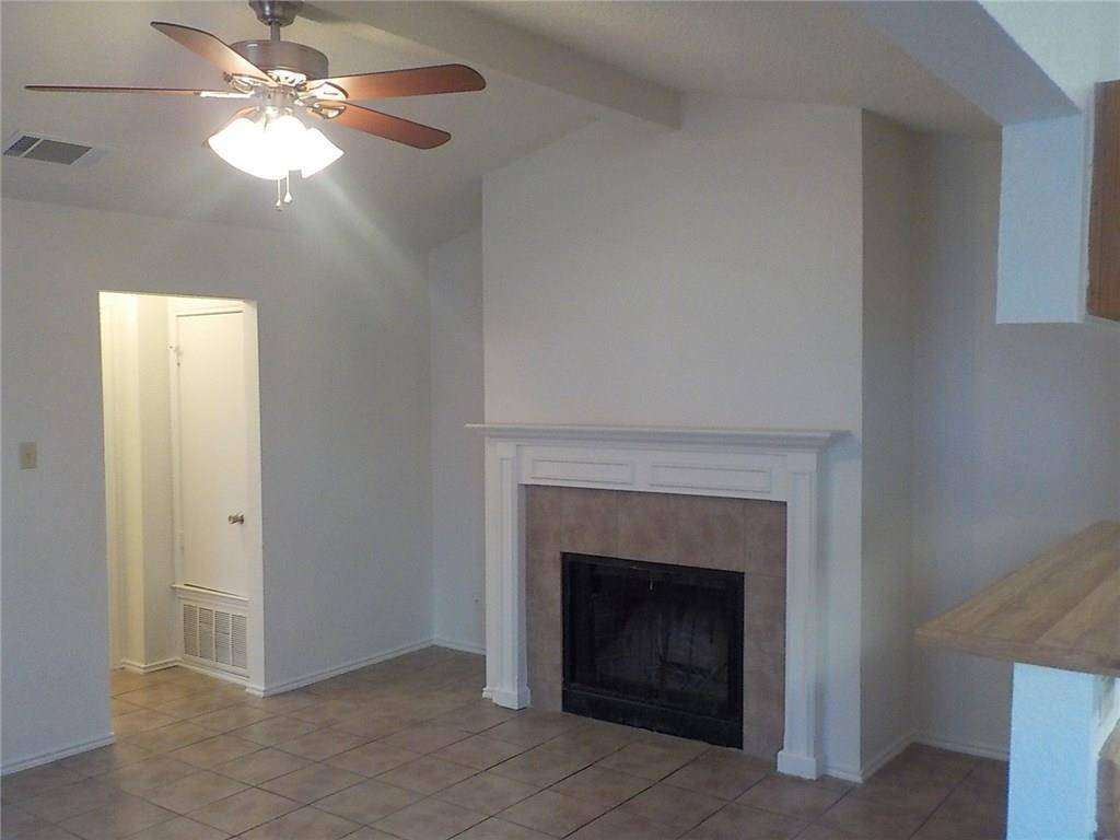 523 Cutty TRL #A, Lakeway, TX 78734