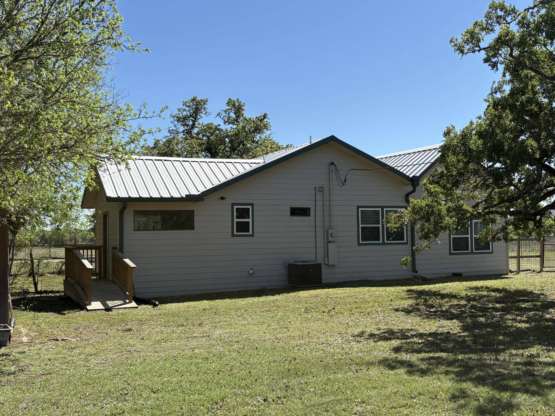 1430 Antioch RD, Paige, TX 78659