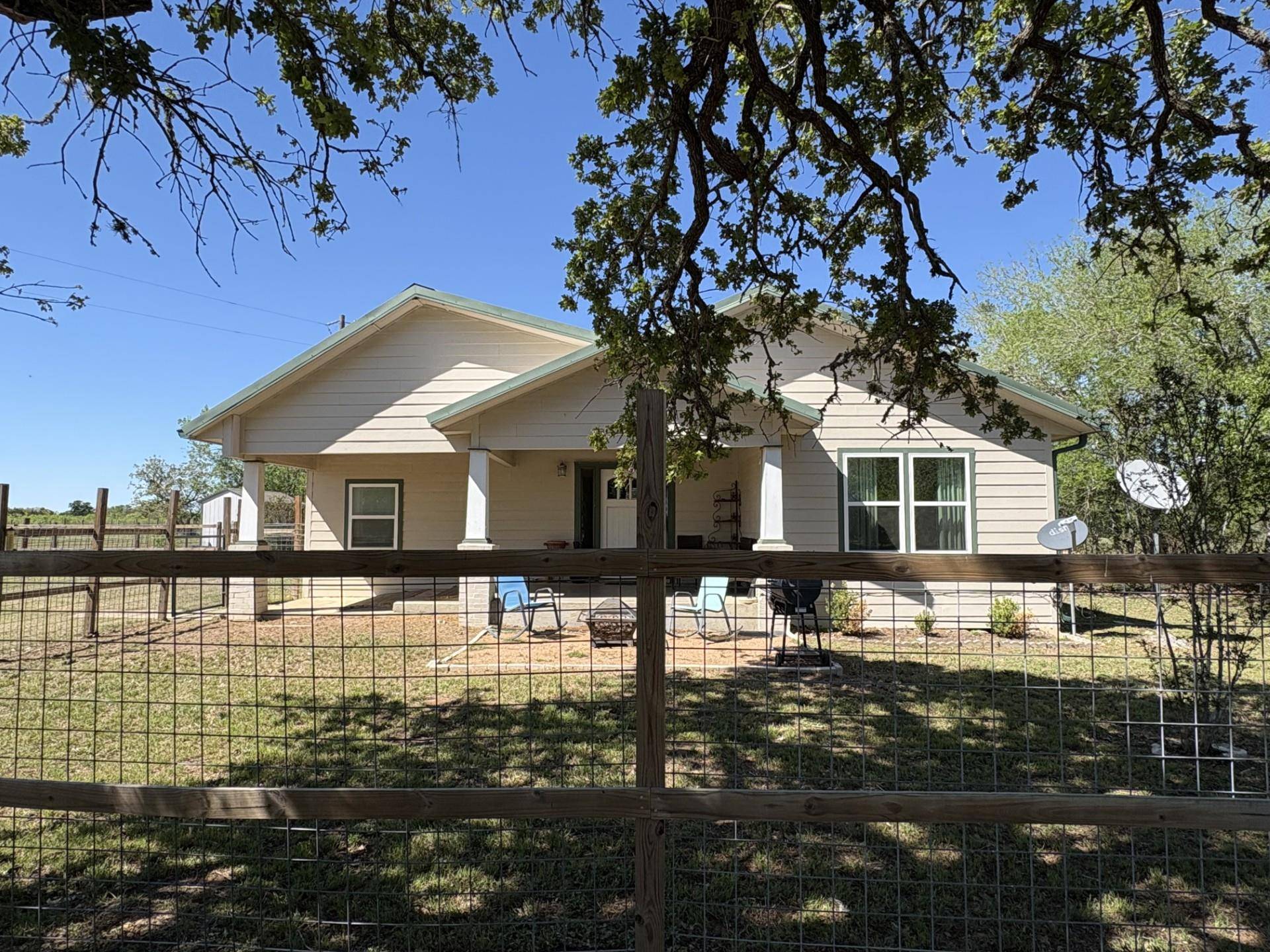 1430 Antioch RD, Paige, TX 78659