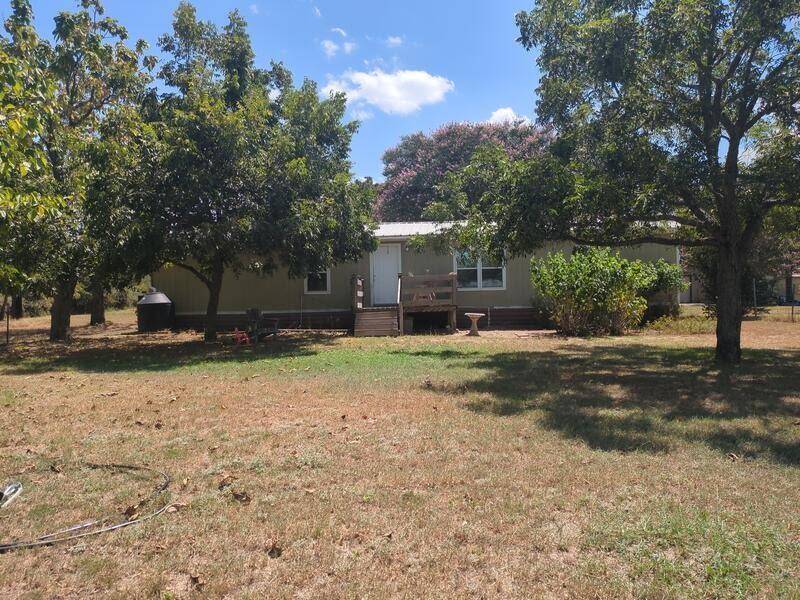 10905 S. FM 1915 FM 1915 HWY, Buckholts, TX 76518