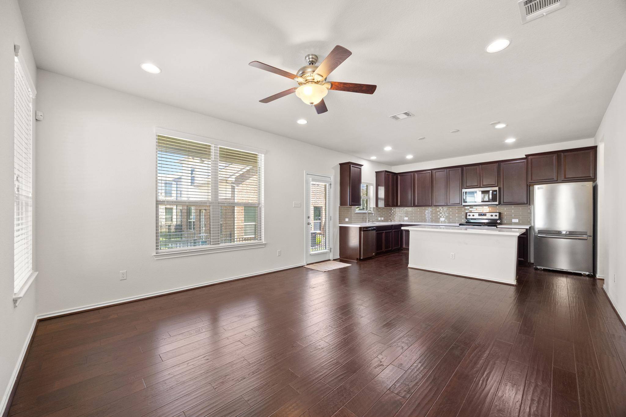 2105 Town Centre DR #44, Round Rock, TX 78664