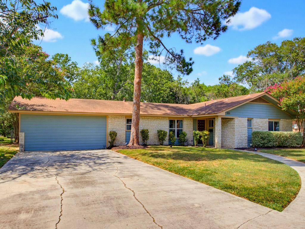 803 Campbell ST, Lockhart, TX 78644