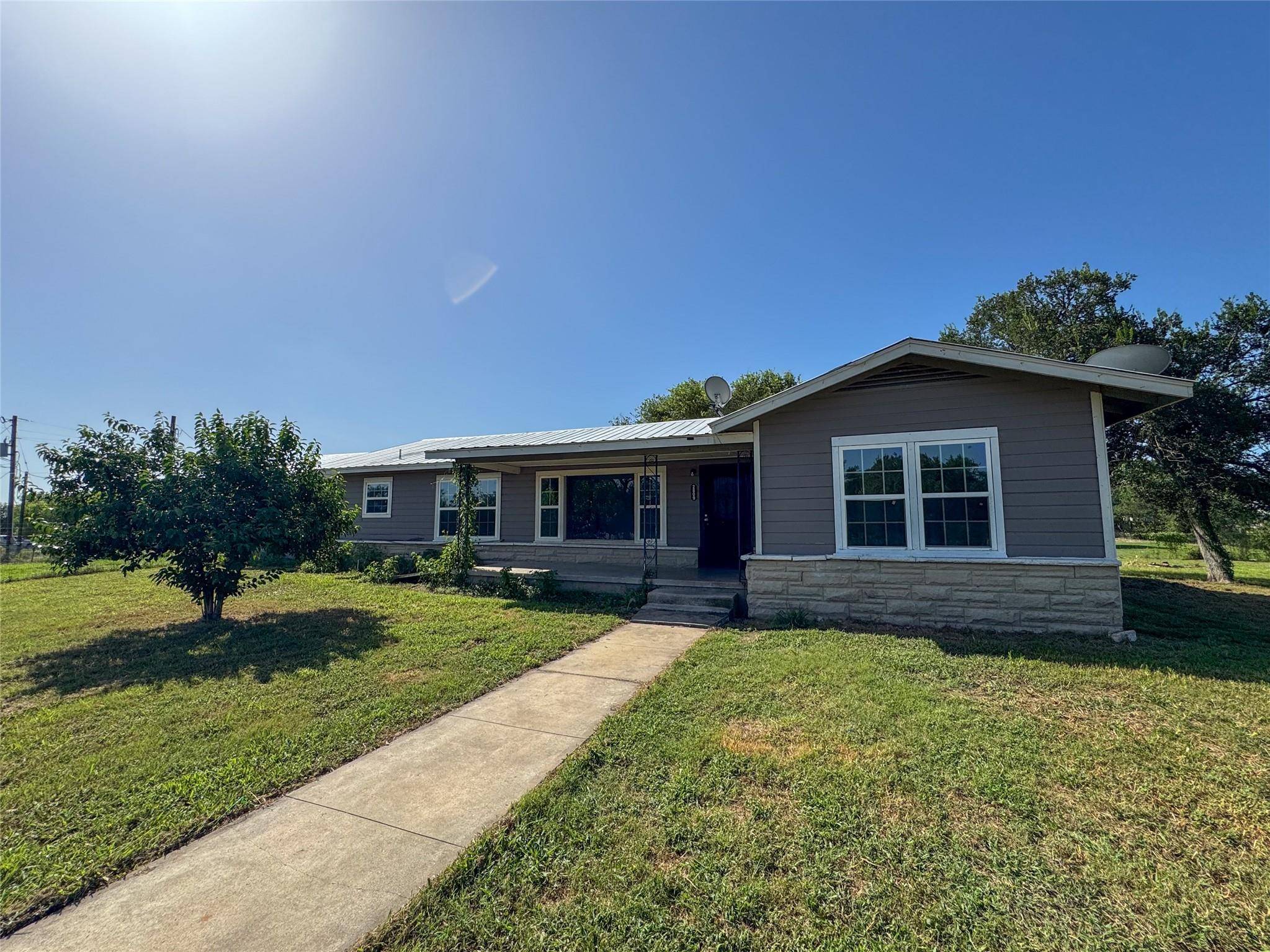 2813 Highway 21 W, Dale, TX 78616