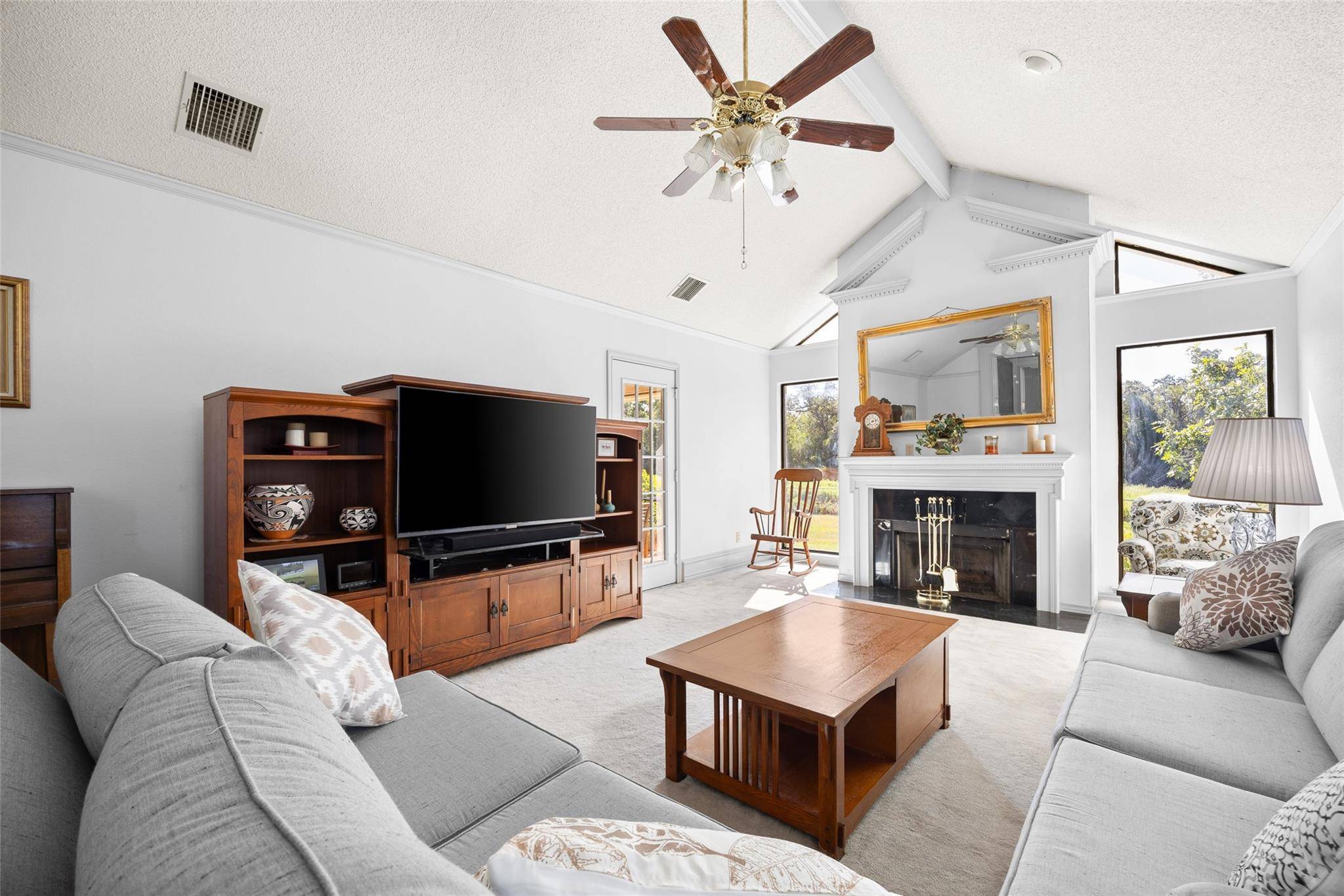 161 County Road 441, Thorndale, TX 76577