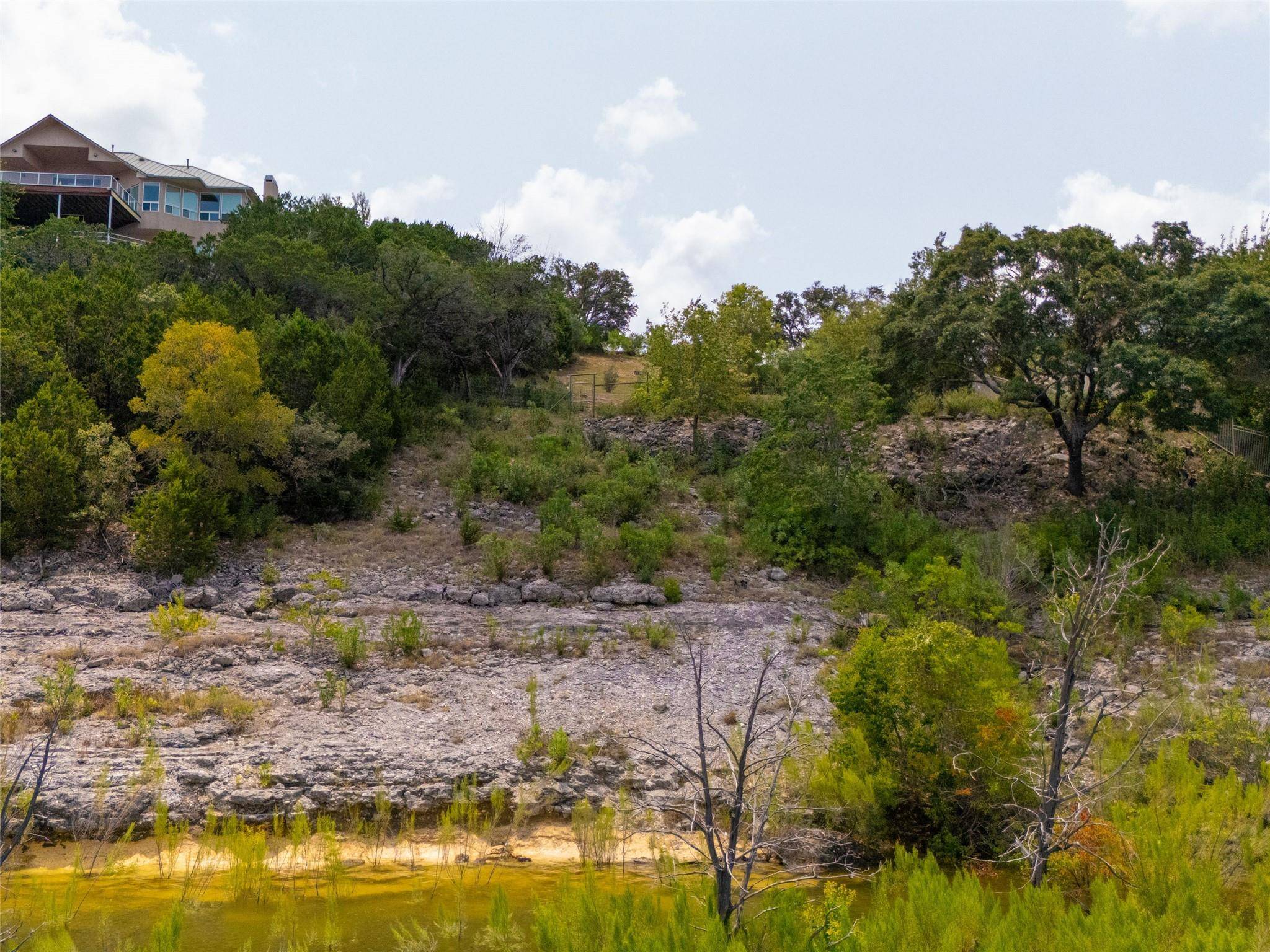909 Janet DR, Canyon Lake, TX 78133