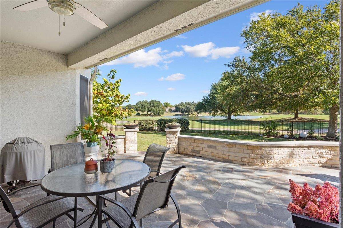136 Crystal Springs DR, Georgetown, TX 78633