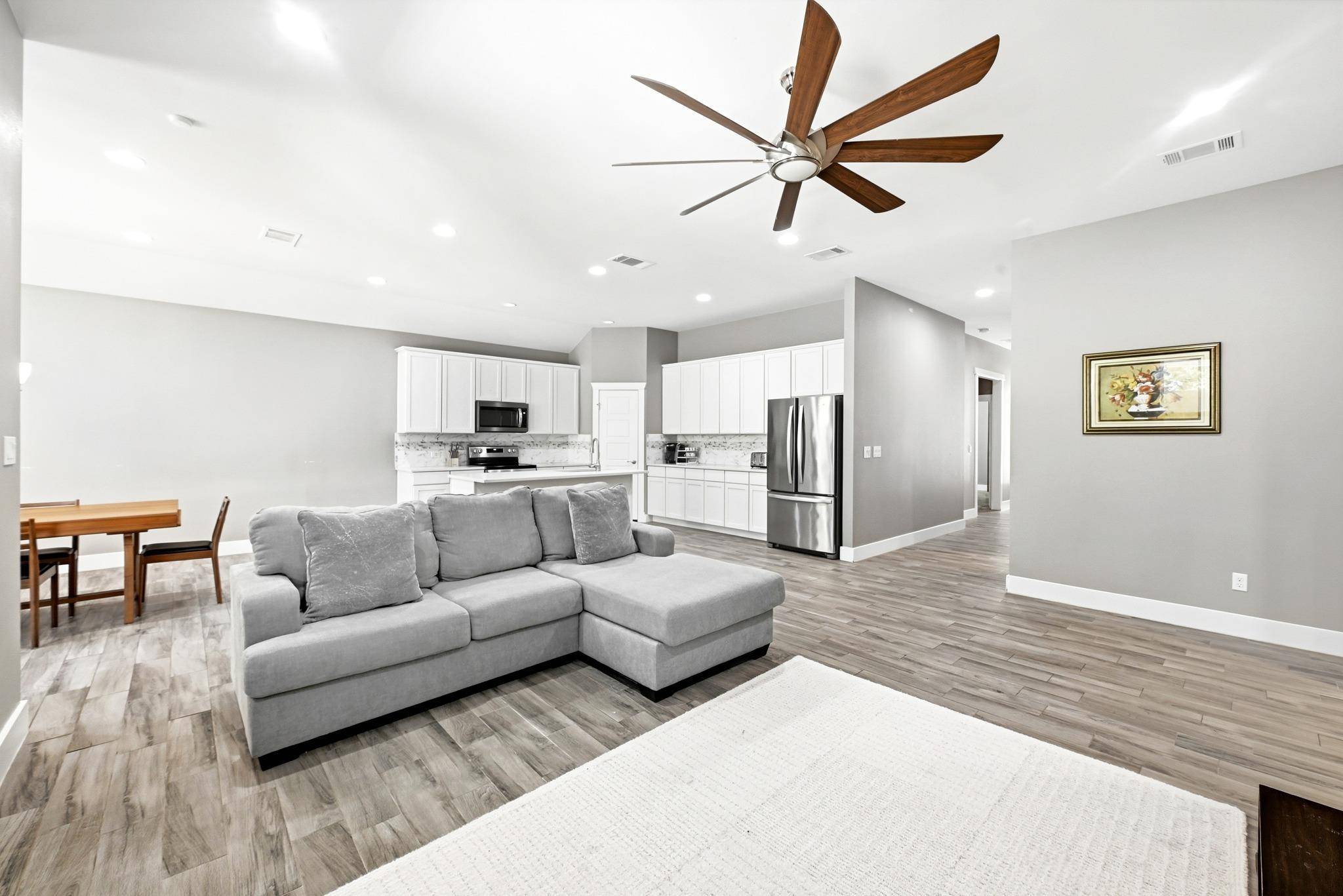 210 Tahitian Drive DR, Bastrop, TX 78602