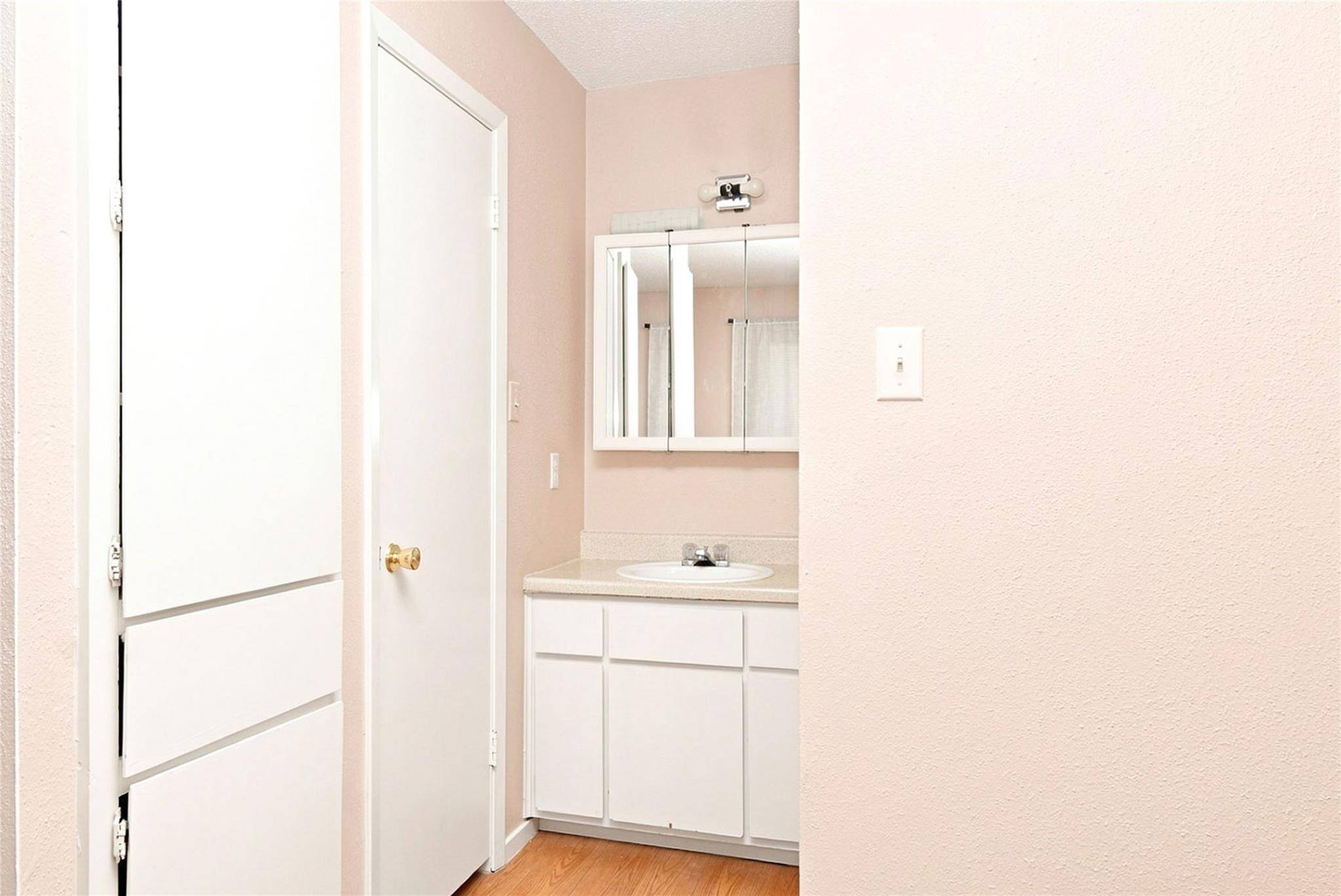 400 W 34th ST #APT104, Austin, TX 78705