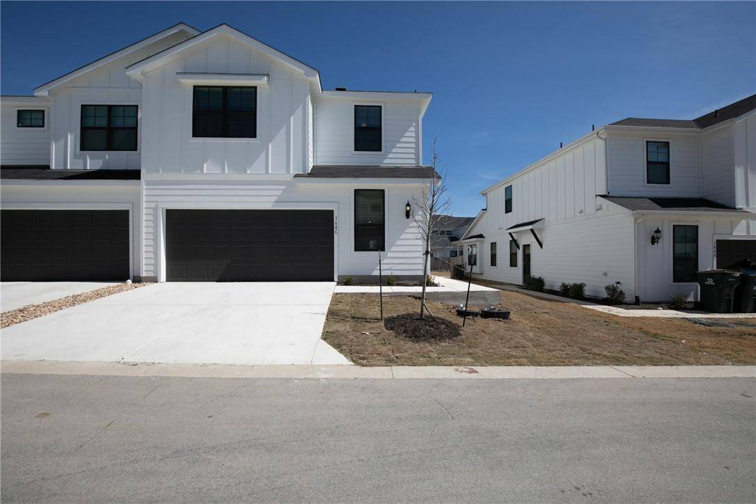 164 Threshing RD #C, Buda, TX 78610