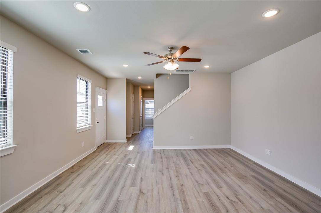 164 Threshing RD #C, Buda, TX 78610