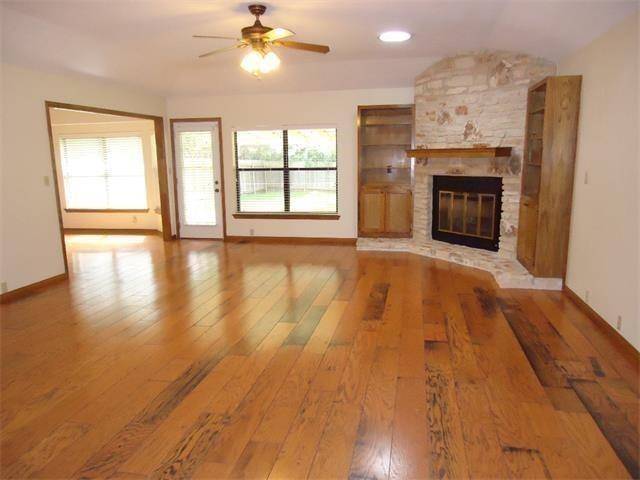 9903 Grand Oak DR, Austin, TX 78750