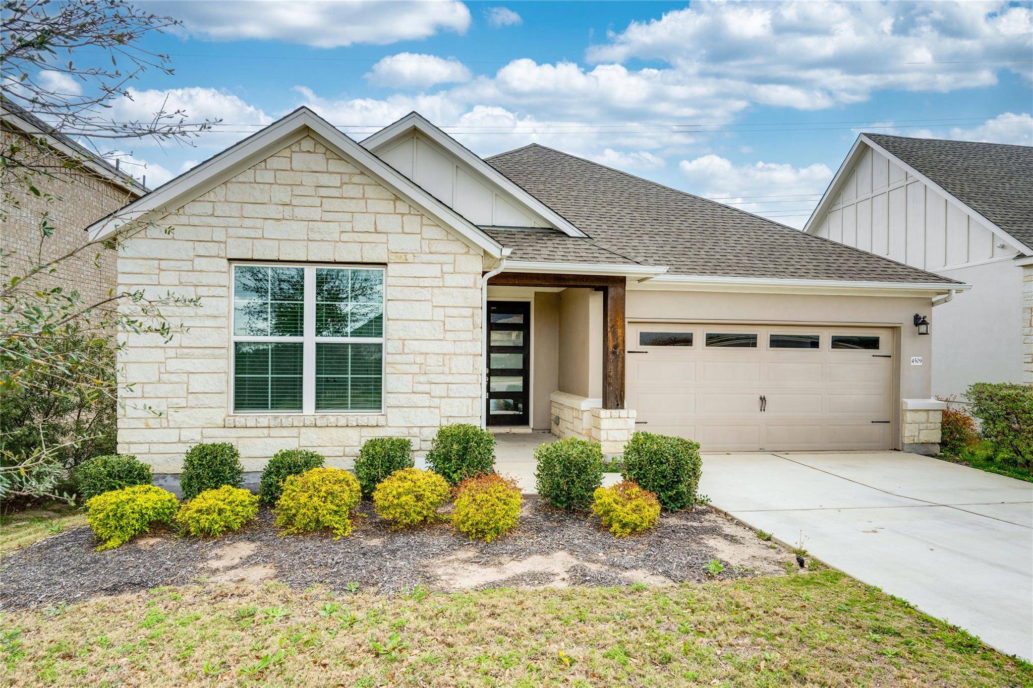 4509 Lucabella LN, Leander, TX 78641