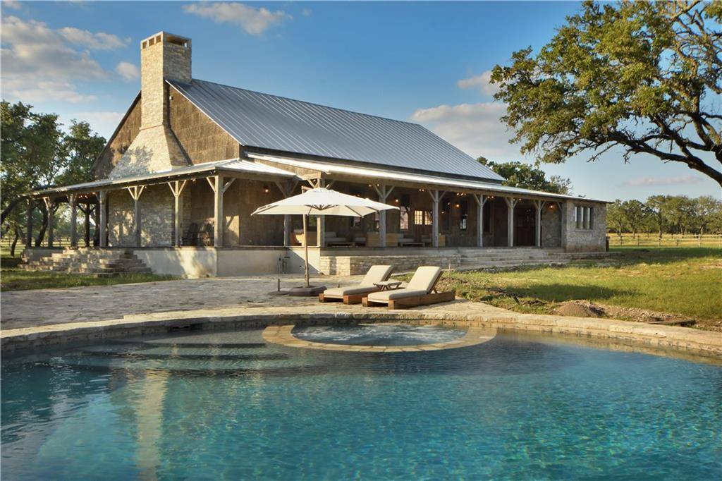 2475 Old Harper RD, Fredericksburg, TX 78624