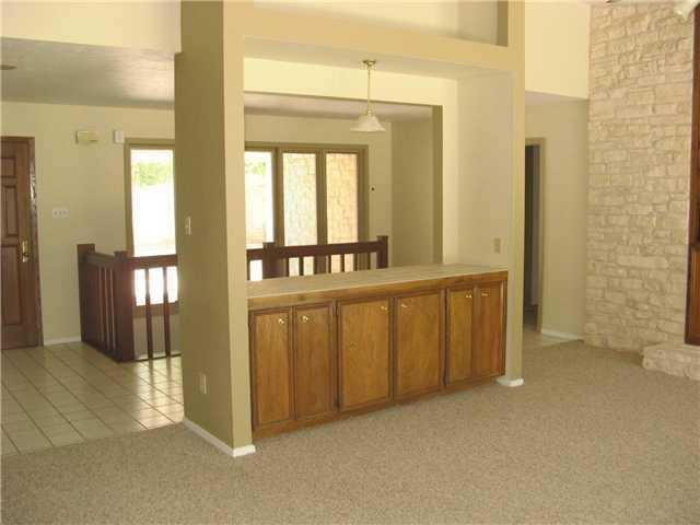 2001 Manana ST, Austin, TX 78730