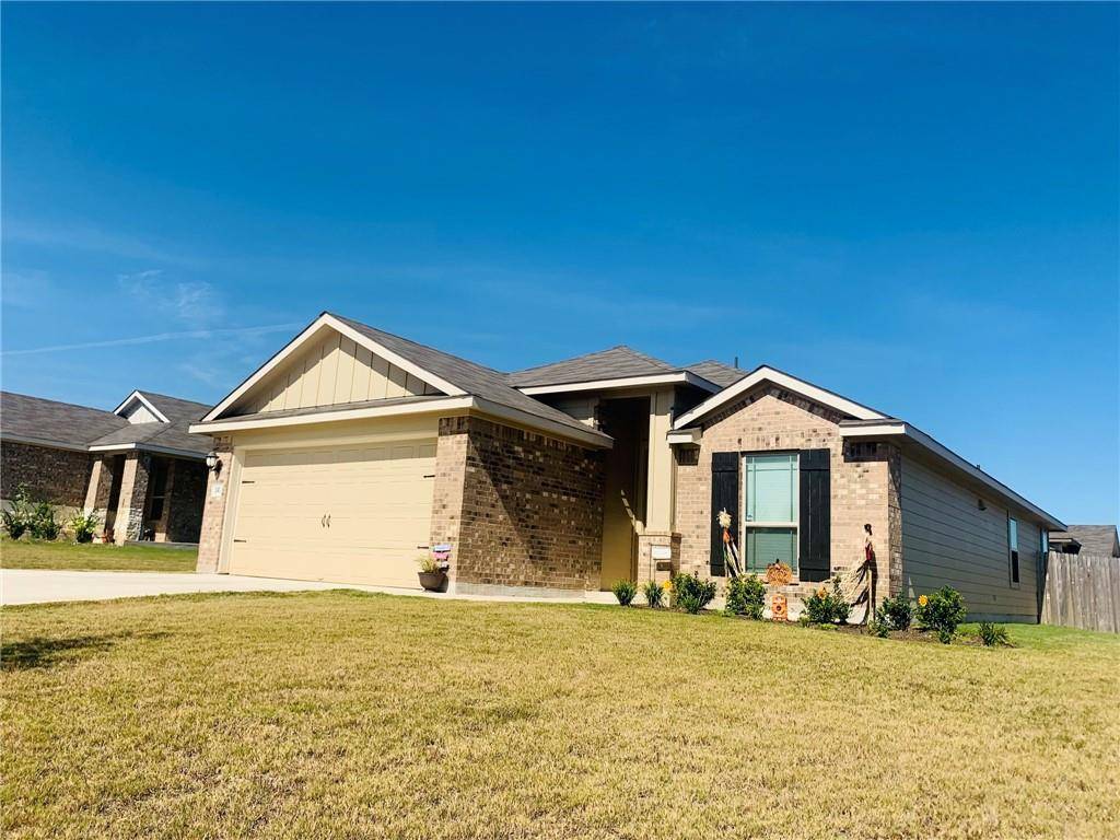 341 Forest Moon LN, Kyle, TX 78640