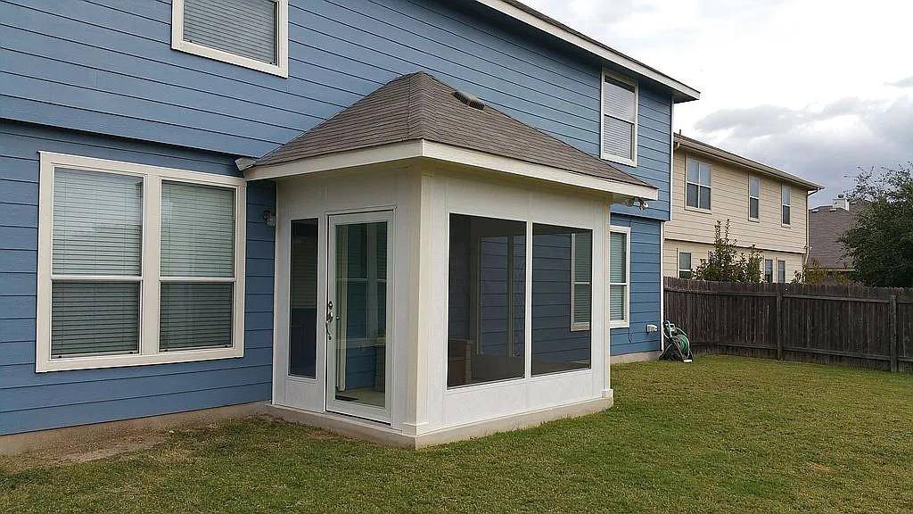 106 Floating Leaf DR, Hutto, TX 78634