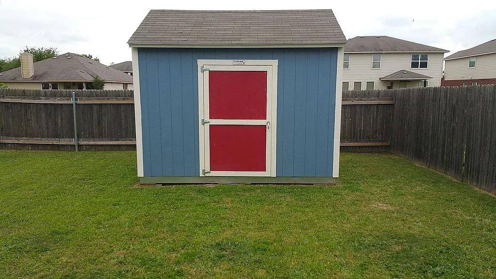 106 Floating Leaf DR, Hutto, TX 78634