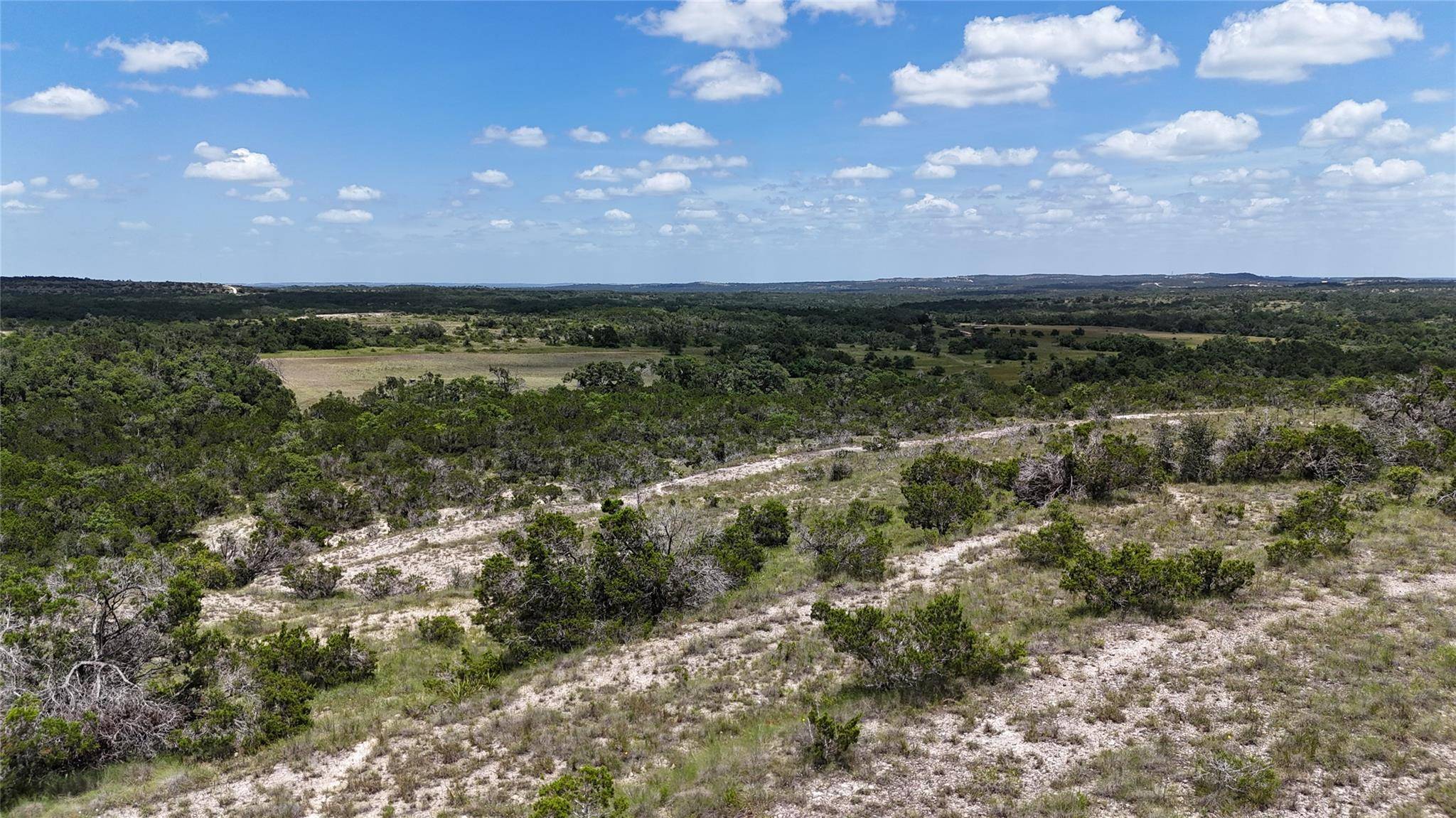 1136 Lakeside DR, Wimberley, TX 78676