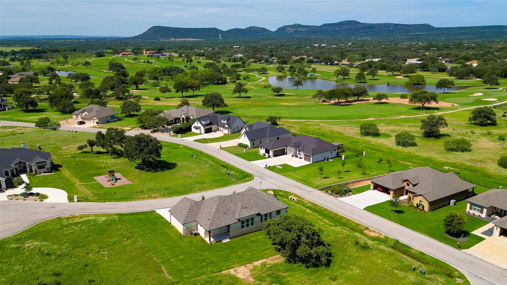 101 Olympia Hills CT, Kingsland, TX 78639