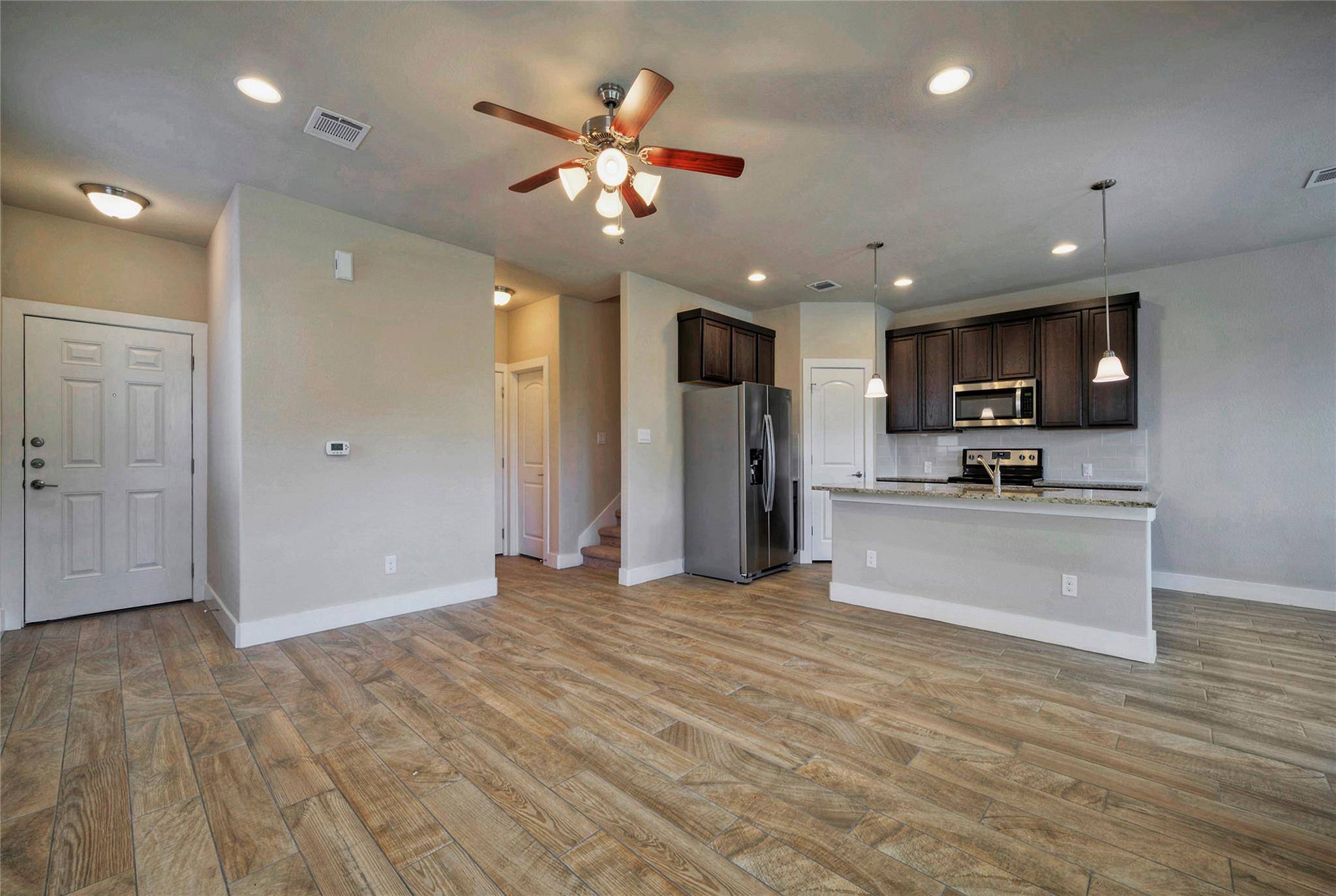 508 High Tech DR #B, Georgetown, TX 78626