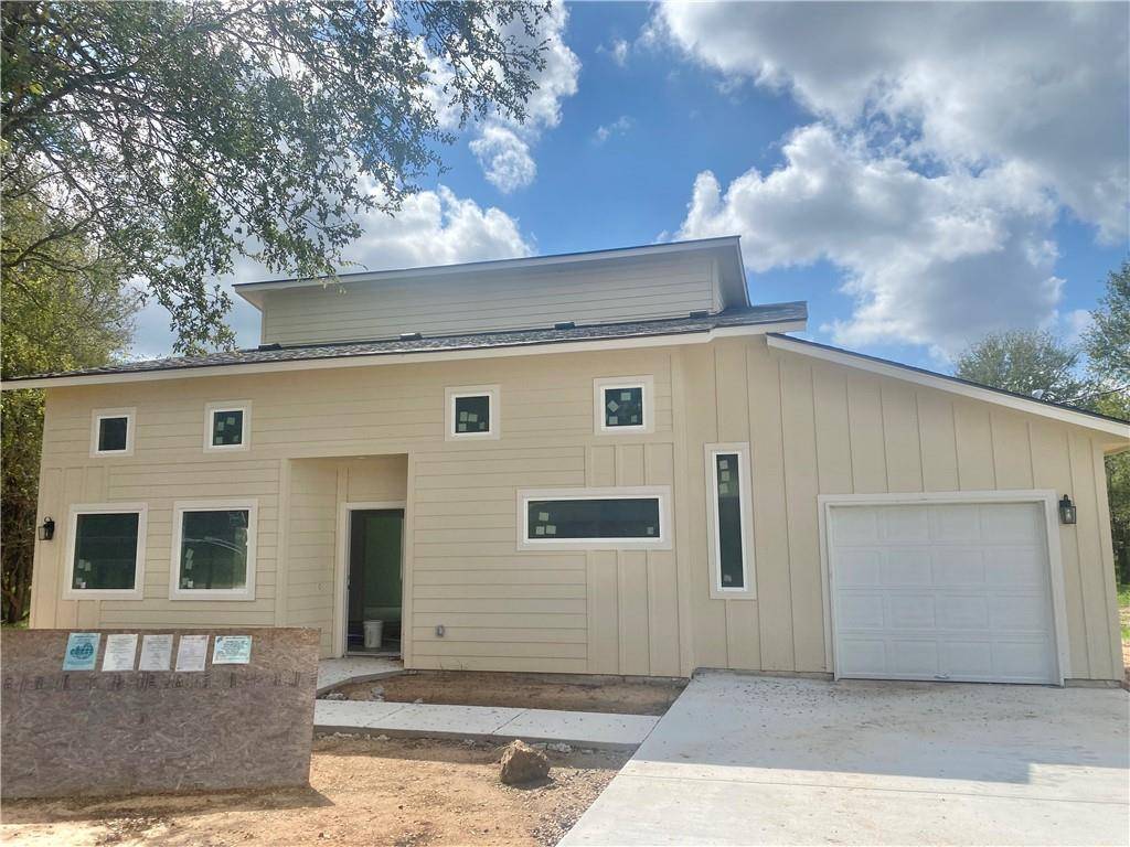 123 E Pauwela LN, Bastrop, TX 78602