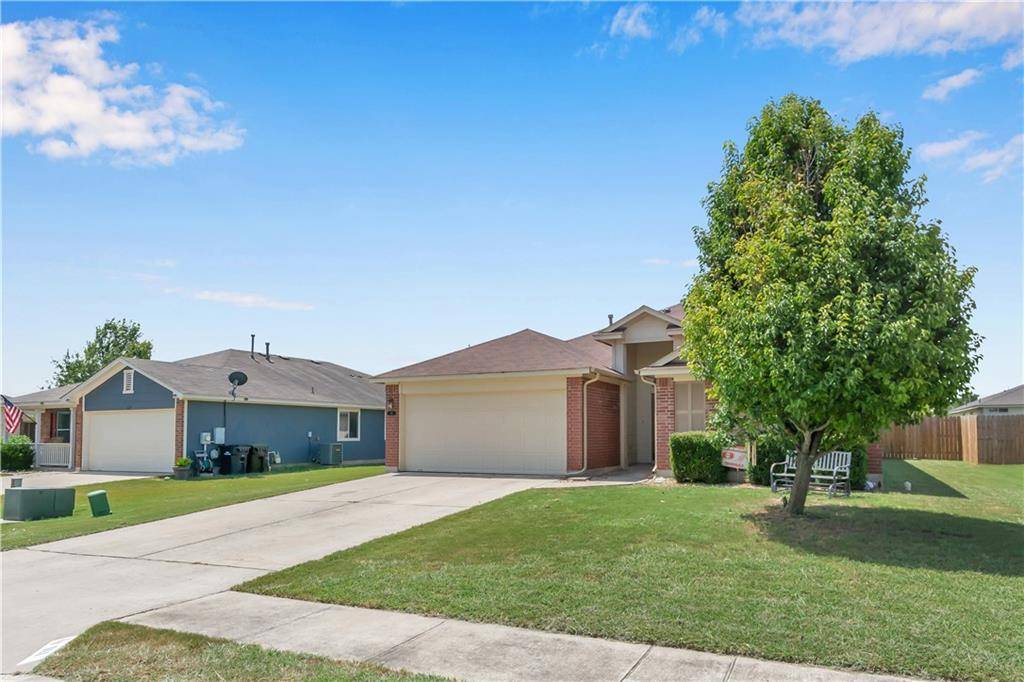 111 Bayliss ST, Hutto, TX 78634