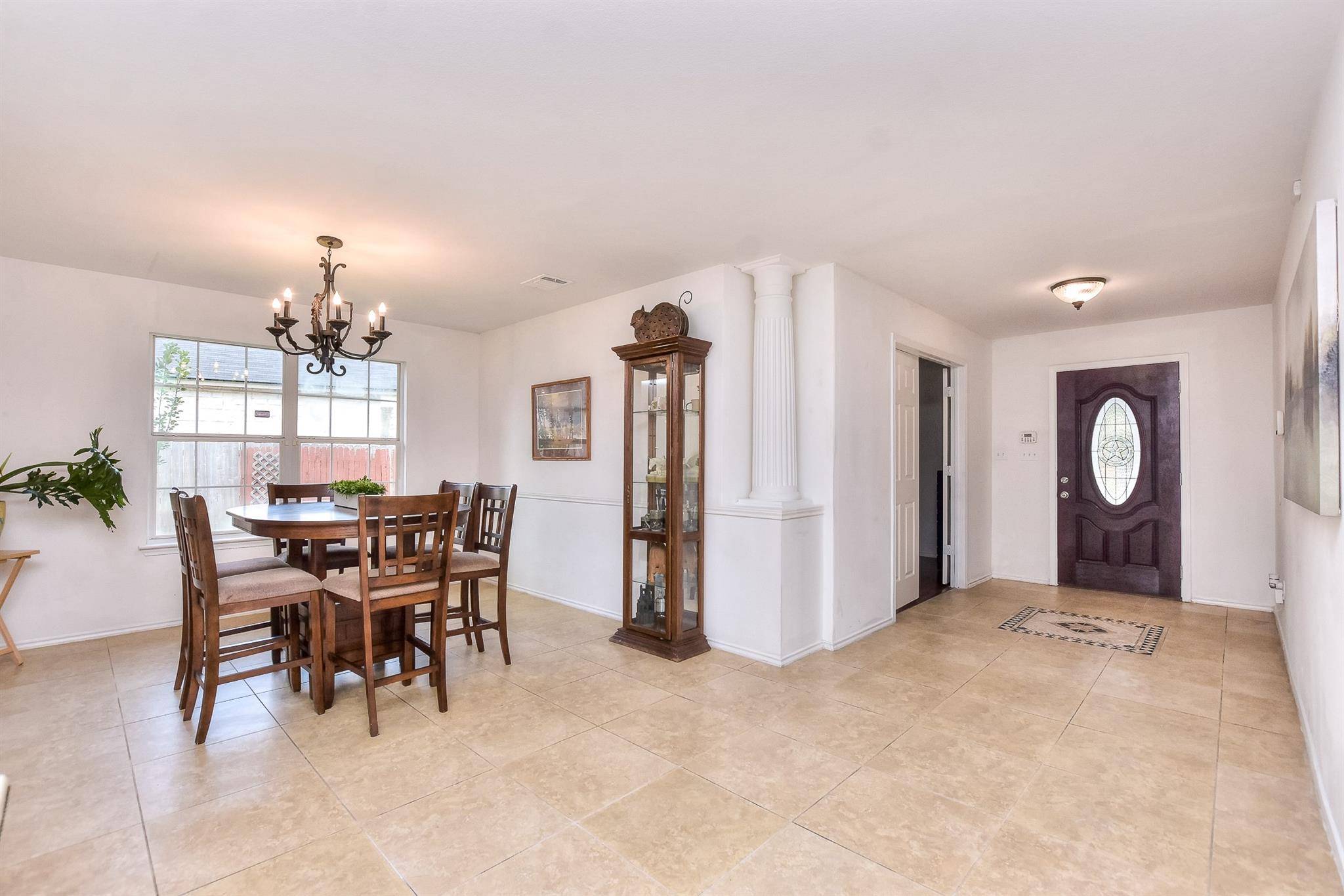 19921 San Chisolm DR, Round Rock, TX 78664